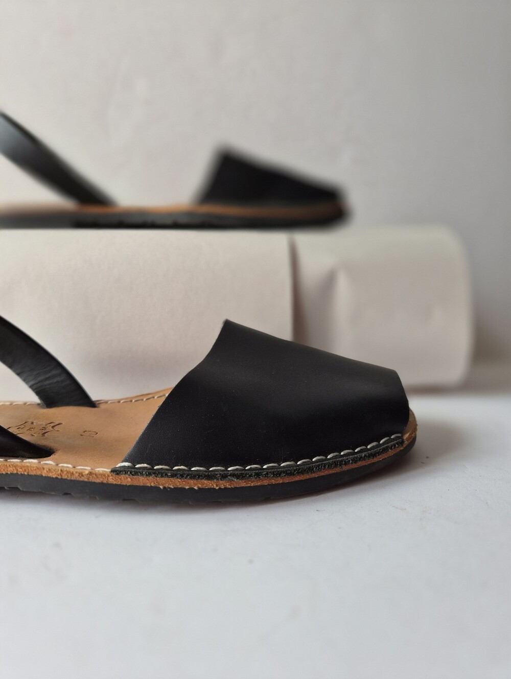 Pons Avarca Classic Black Leather Sandals Size 10 EU 40 European Minimalist Boho - Picture 6 of 16